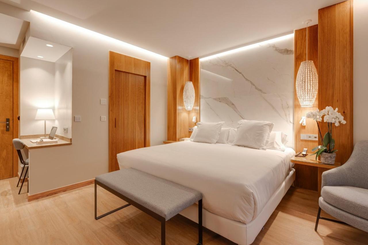 Hotel Boutique Mirlo Barcelona Luaran gambar Deluxe room